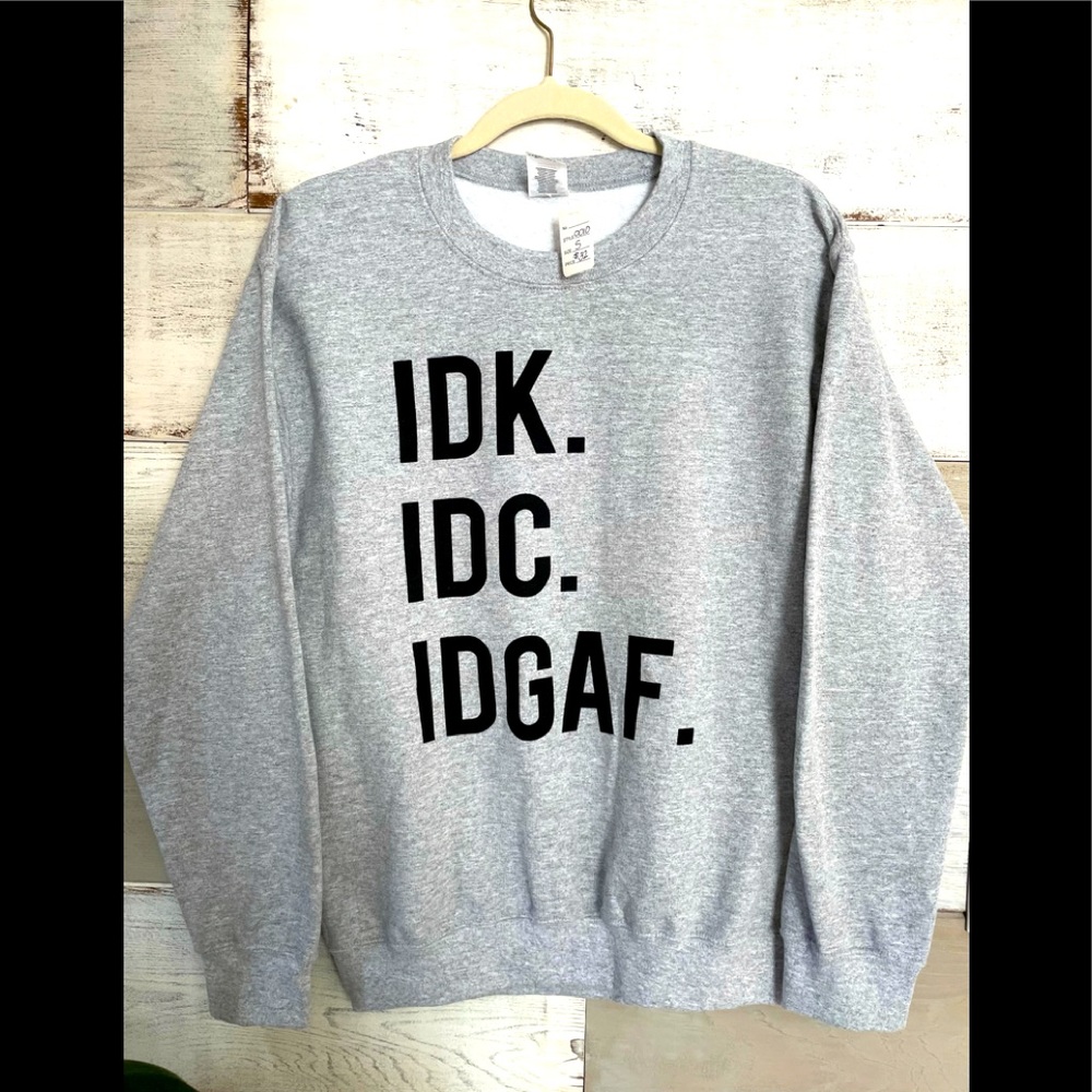 NWT Graphic Sweatsirt❗️